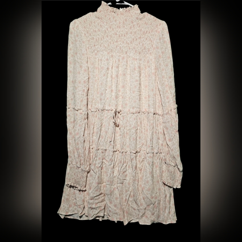 Karlie EUC Size Small Cream Floral Dress Hits A Knee PTP 18